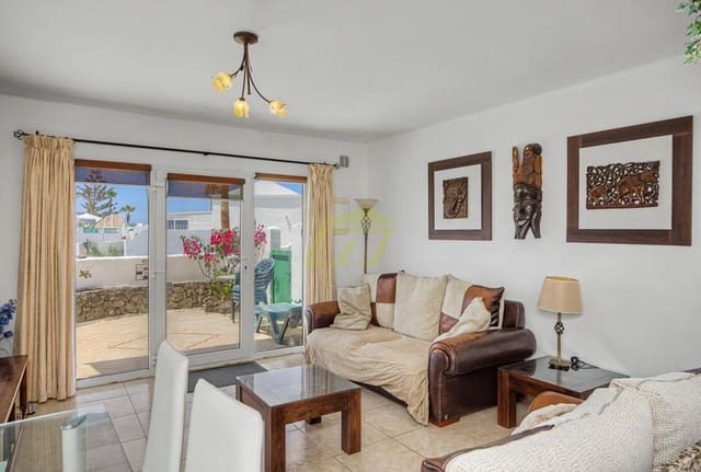 2 chambre Appartement à vendre à Costa Teguise, Teguise avec piscine - 385 000 € (Ref: 10004966)
