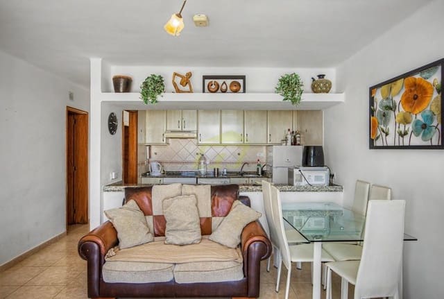 2 chambre Appartement à vendre à Costa Teguise, Teguise avec piscine - 385 000 € (Ref: 10004966)
