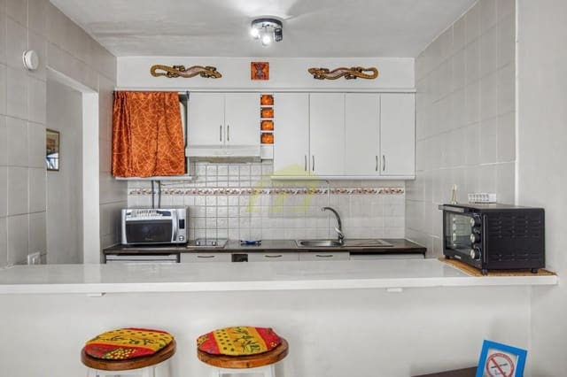 1 Zimmer Apartment zu verkaufen in Puerto del Carmen, Tías mit Pool - 225.000 € (Ref: 10008248)