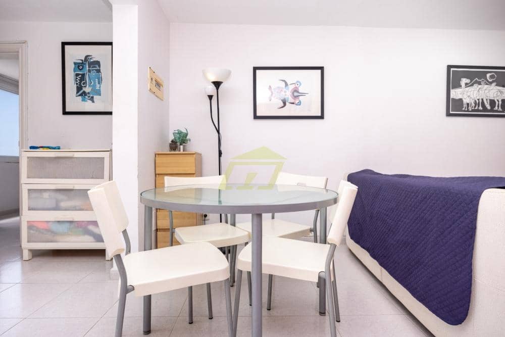 1 bedroom Apartment for sale in Puerto del Carmen with pool - € 175,000 (Ref: 10008249)