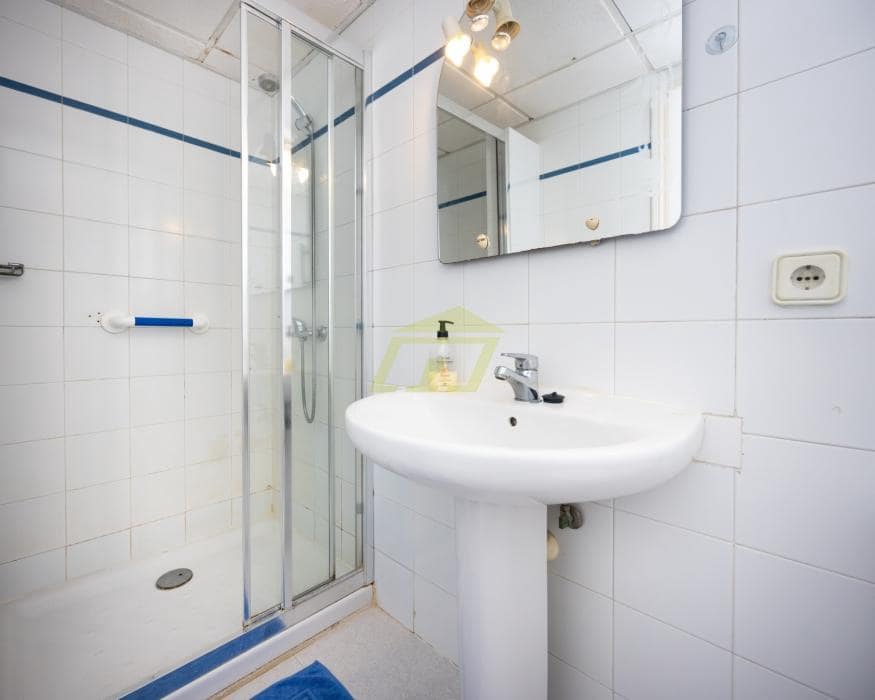 1 bedroom Apartment for sale in Puerto del Carmen with pool - € 175,000 (Ref: 10008249)