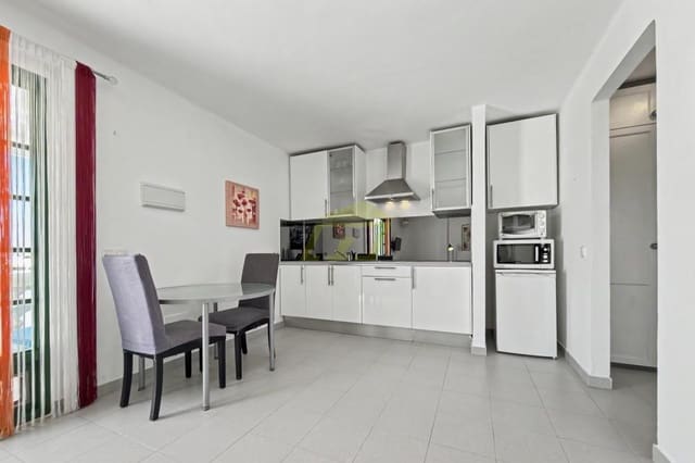 1 bedroom Apartment for sale in Puerto del Carmen, Tías with pool - € 249,000 (Ref: 10008250)