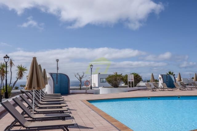 1 bedroom Apartment for sale in Puerto del Carmen, Tías with pool - € 249,000 (Ref: 10008250)