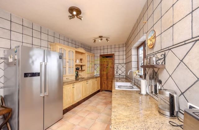 3 chambre Villa/Maison à vendre à Los Mojones, Tías avec piscine - 695 000 € (Ref: 10017012)