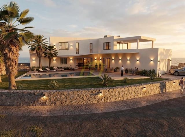 4 bedroom Villa for sale in Las Brenas, Yaiza with pool garage - € 770,000 (Ref: 10017014)