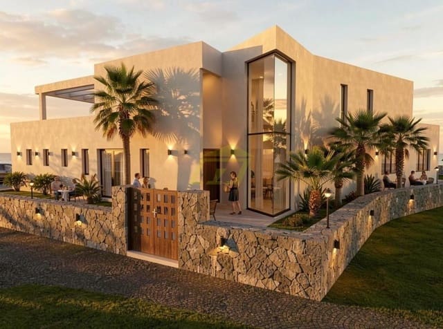 4 bedroom Villa for sale in Las Brenas, Yaiza with pool garage - € 770,000 (Ref: 10017014)