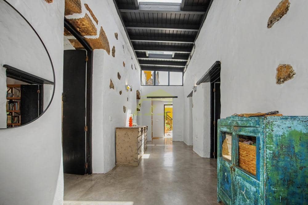 3 makuuhuone Huvila myytävänä paikassa Haria - 550 000 € (Ref: 10020102)