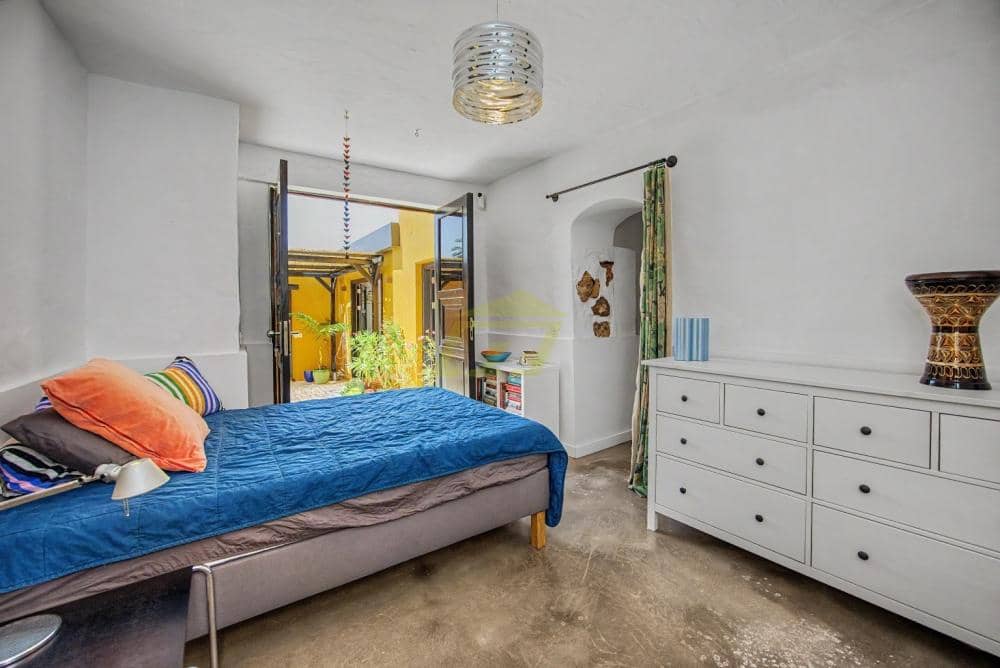 3 makuuhuone Huvila myytävänä paikassa Haria - 550 000 € (Ref: 10020102)