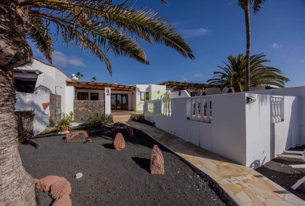 3 sovrum Villa till salu i Playa Blanca - 369 000 € (Ref: 10021920)