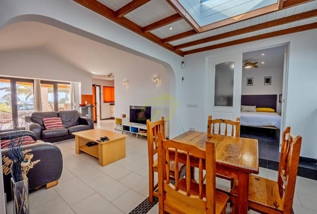 3 sovrum Villa till salu i Playa Blanca, Yaiza - 369 000 € (Ref: 10021920)