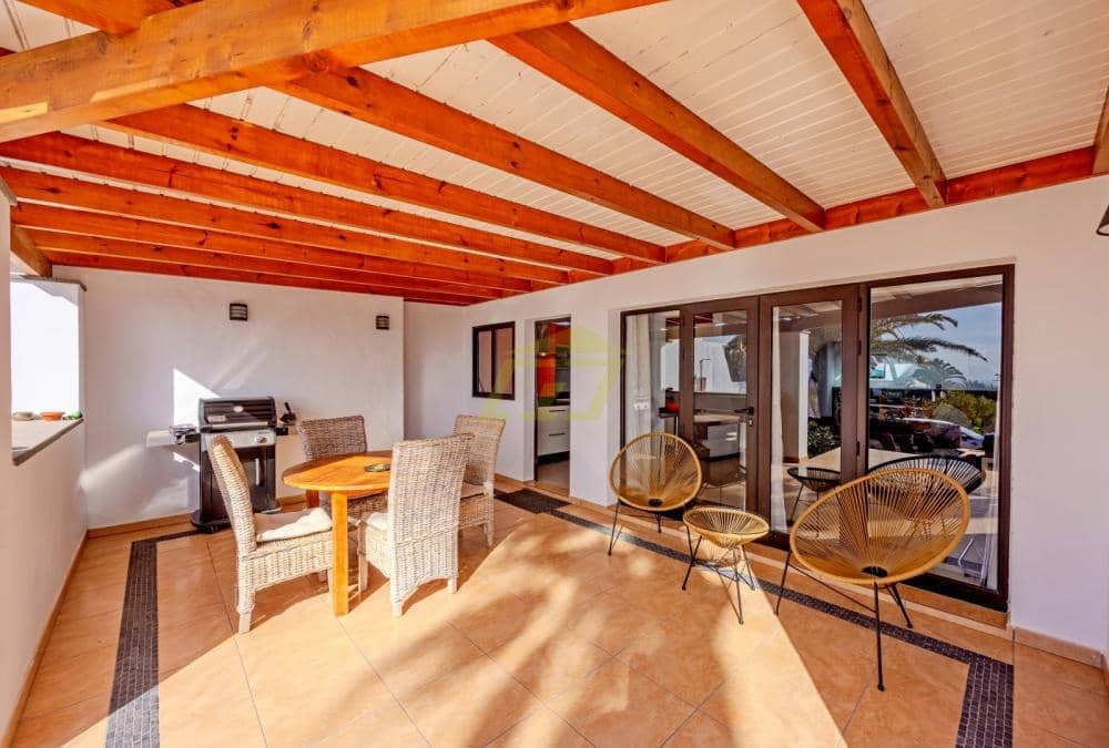 3 sovrum Villa till salu i Playa Blanca - 369 000 € (Ref: 10021920)