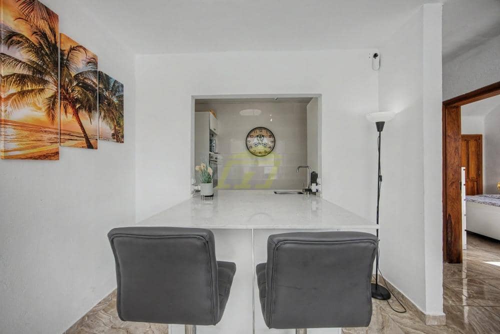 2 chambre Bungalow à vendre à Costa Teguise avec piscine - 450 000 € (Ref: 10021921)