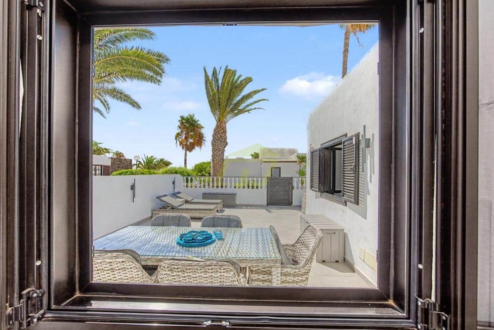 2 chambre Bungalow à vendre à Costa Teguise avec piscine - 450 000 € (Ref: 10021921)