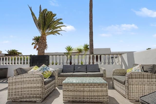 2 quarto Bungalow para venda em Costa Teguise, Teguise com piscina - 450 000 € (Ref: 10021921)