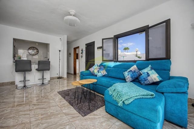 2 quarto Bungalow para venda em Costa Teguise, Teguise com piscina - 450 000 € (Ref: 10021921)