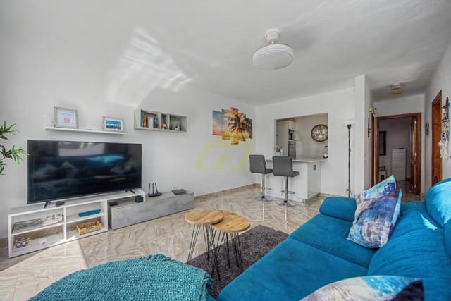 2 quarto Bungalow para venda em Costa Teguise, Teguise com piscina - 450 000 € (Ref: 10021921)