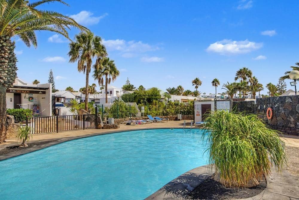 2 chambre Bungalow à vendre à Costa Teguise avec piscine - 450 000 € (Ref: 10021921)