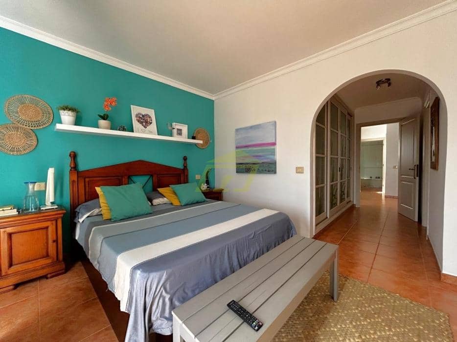 3 quarto Moradia para venda em Costa Teguise com garagem - 450 000 € (Ref: 10023525)