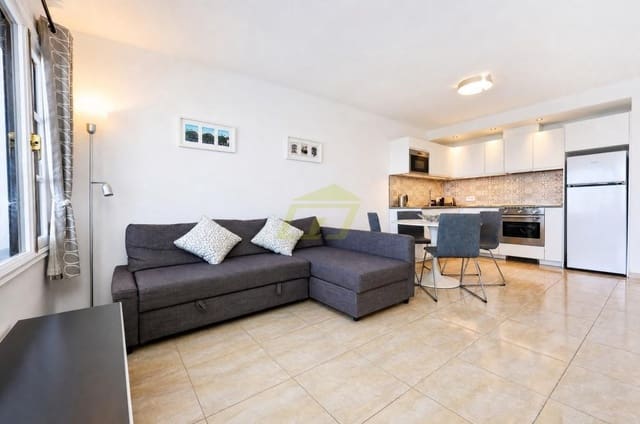 1 slaapkamer Appartement te koop in Costa Teguise, Teguise met zwembad - € 260.000 (Ref: 10031413)