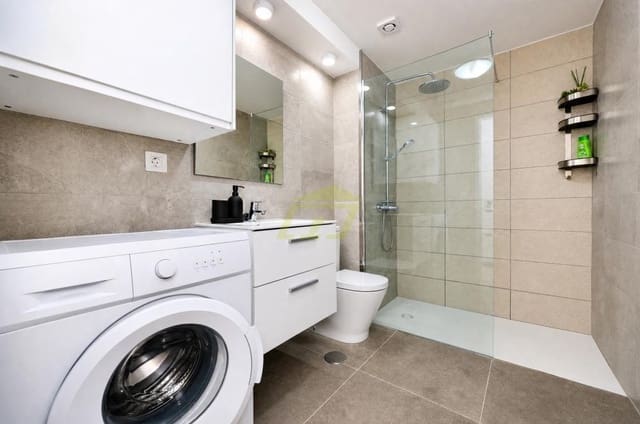 1 slaapkamer Appartement te koop in Costa Teguise, Teguise met zwembad - € 260.000 (Ref: 10031413)
