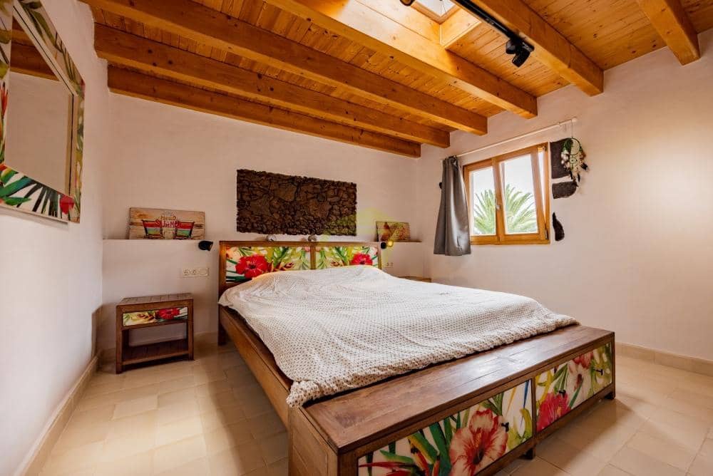3 chambre Villa/Maison à vendre à El Cuchillo avec garage - 980 000 € (Ref: 10031414)