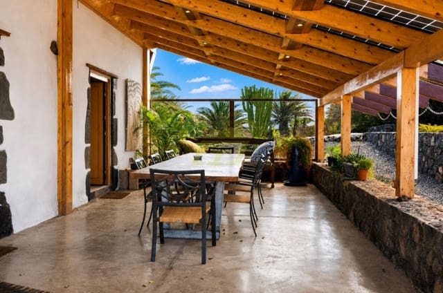 3 chambre Villa/Maison à vendre à El Cuchillo, Tinajo avec garage - 980 000 € (Ref: 10031414)
