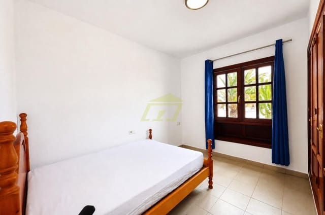 2 chambre Villa/Maison à vendre à Playa Blanca, Yaiza avec piscine garage - 325 000 € (Ref: 10034848)