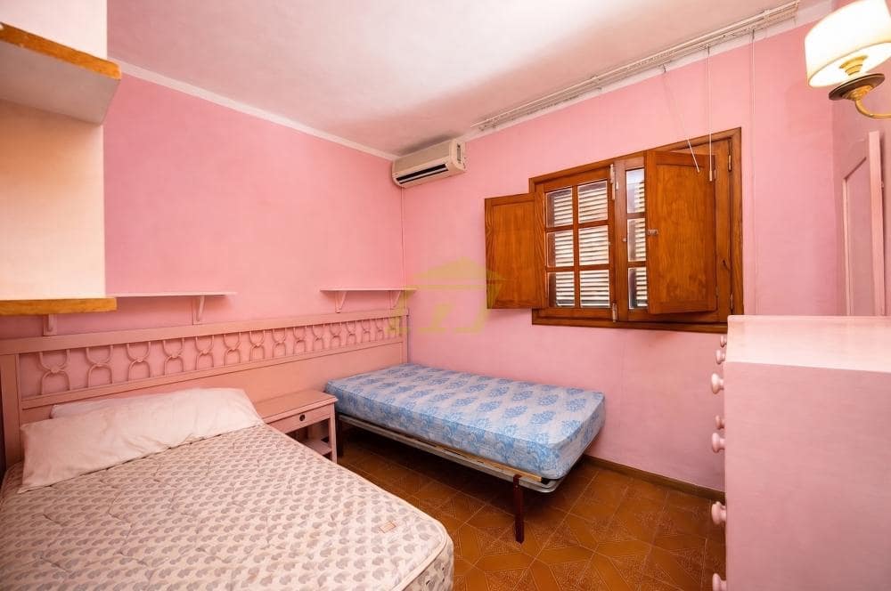 3 soverom Villa til salgs i Puerto del Carmen med garasje - € 385 000 (Ref: 10034849)