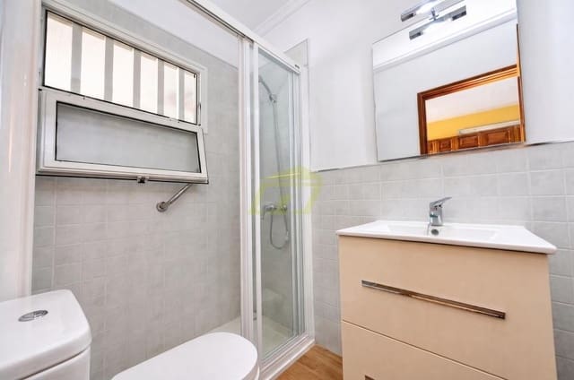 3 soverom Villa til salgs i Puerto del Carmen, Tías med garasje - € 385 000 (Ref: 10034849)