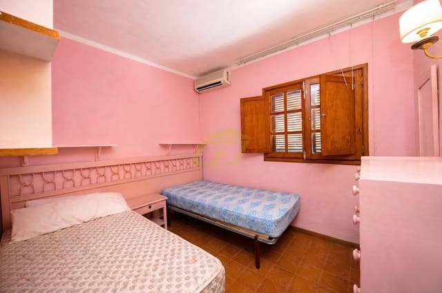3 soverom Villa til salgs i Puerto del Carmen, Tías med garasje - € 385 000 (Ref: 10034849)
