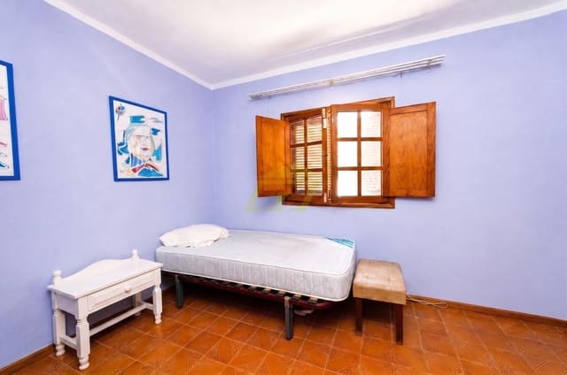 3 soverom Villa til salgs i Puerto del Carmen, Tías med garasje - € 385 000 (Ref: 10034849)