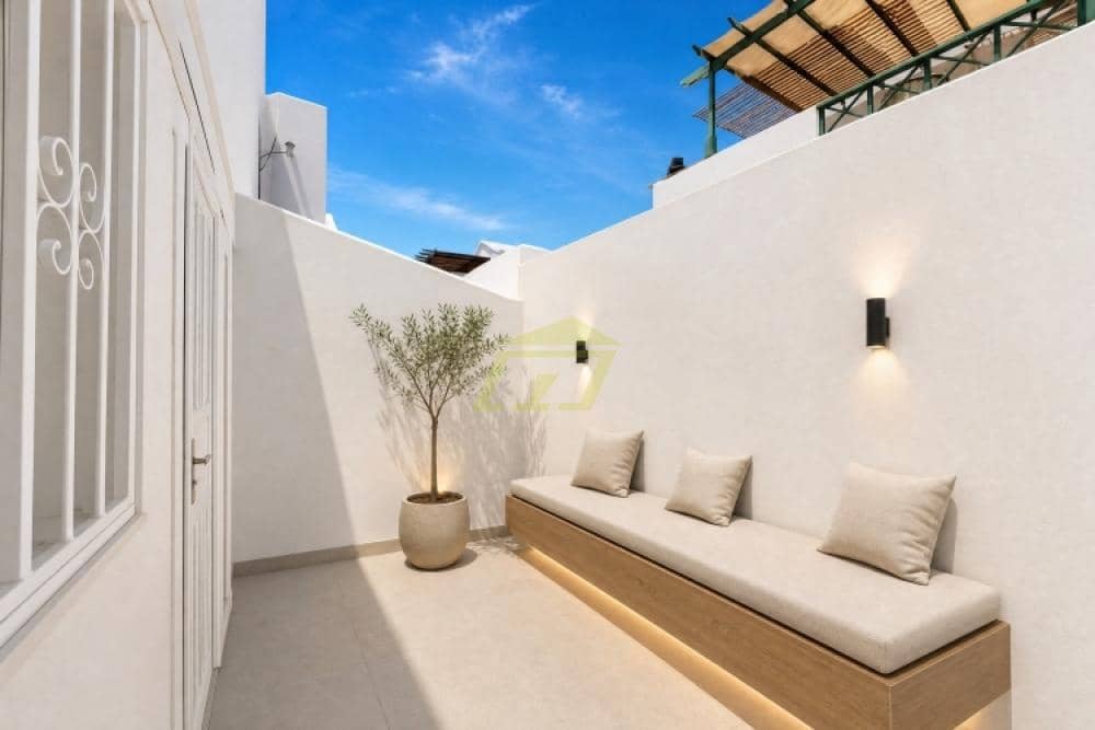 3 soverom Villa til salgs i Puerto del Carmen med garasje - € 385 000 (Ref: 10034849)