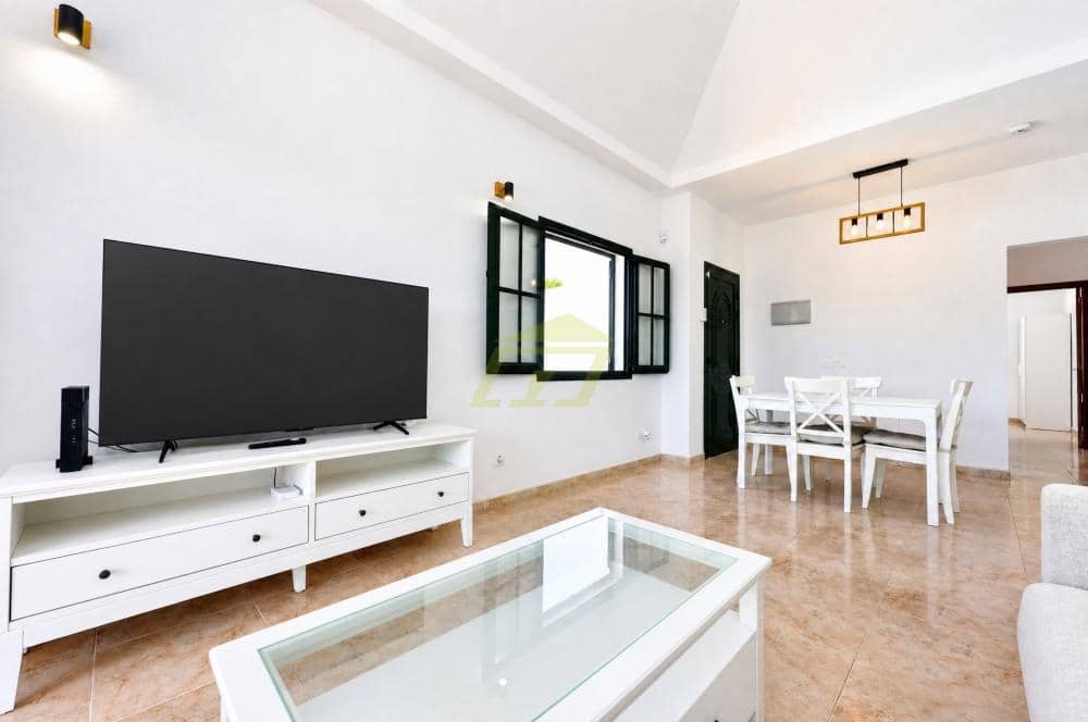 4 chambre Villa/Maison à vendre à Playa Blanca avec piscine - 465 000 € (Ref: 10034850)