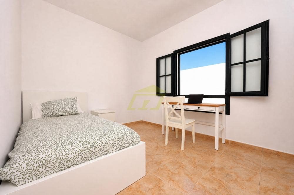 4 chambre Villa/Maison à vendre à Playa Blanca avec piscine - 465 000 € (Ref: 10034850)