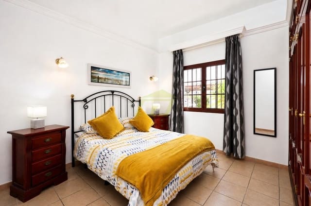2 quarto Moradia para venda em Playa Blanca, Yaiza com piscina garagem - 425 000 € (Ref: 10040301)