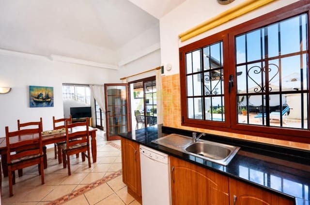 2 quarto Moradia para venda em Playa Blanca, Yaiza com piscina garagem - 425 000 € (Ref: 10040301)