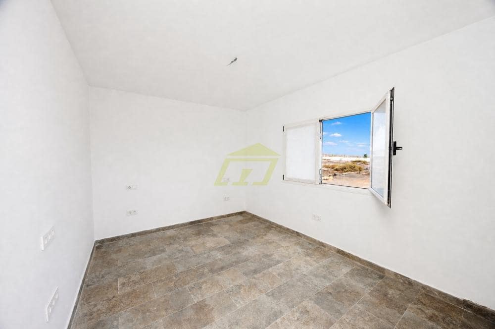 2 Zimmer Bungalow zu verkaufen in Famara - 1.000.000 € (Ref: 10042451)