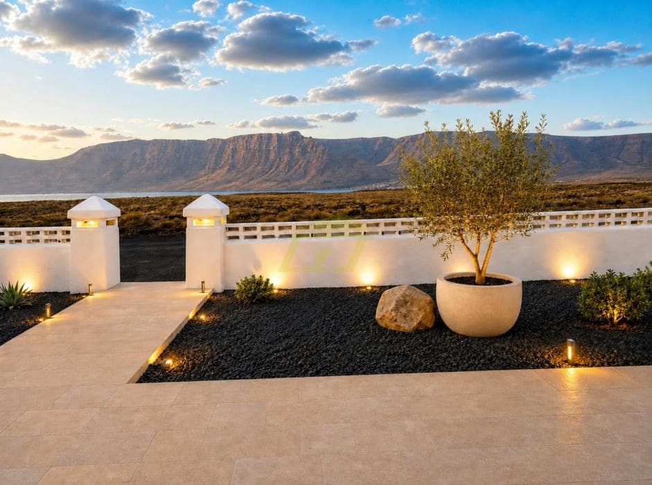 2 Zimmer Bungalow zu verkaufen in Famara - 1.000.000 € (Ref: 10042451)
