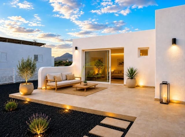 2 Zimmer Bungalow zu verkaufen in Famara, Teguise - 1.000.000 € (Ref: 10042451)