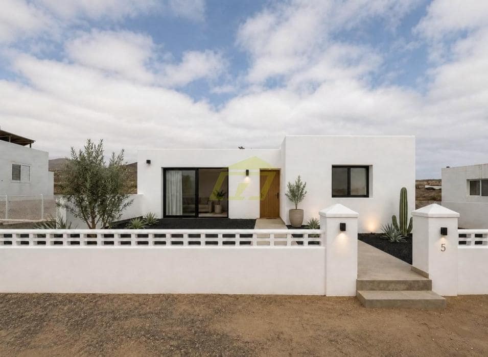 2 Zimmer Bungalow zu verkaufen in Famara - 1.000.000 € (Ref: 10042451)