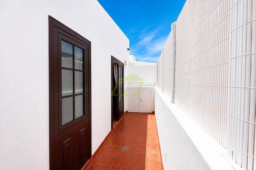 2 chambre Bungalow à vendre à Puerto Calero avec piscine - 325 000 € (Ref: 10044390)