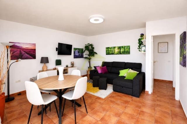 2 sovrum Bungalow till salu i Puerto Calero, Yaiza med pool - 325 000 € (Ref: 10044390)