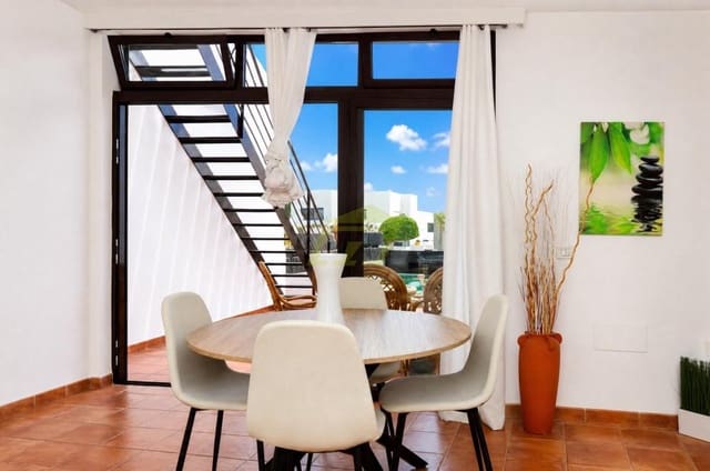 2 sovrum Bungalow till salu i Puerto Calero, Yaiza med pool - 325 000 € (Ref: 10044390)