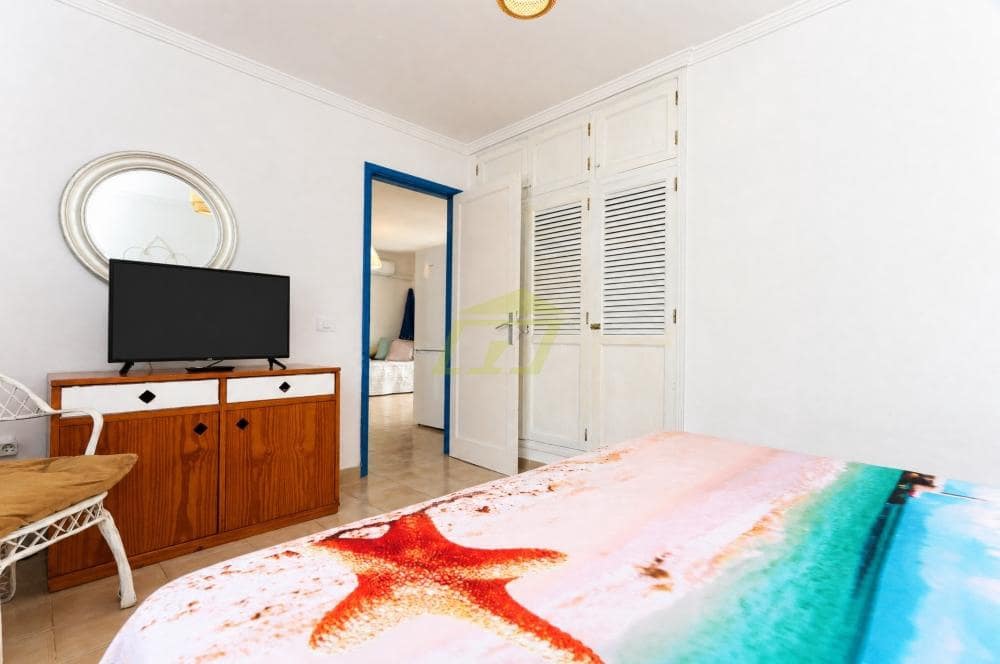 1 soveværelse Lejlighed til salg i Puerto del Carmen med swimmingpool - € 230.000 (Ref: 10054603)