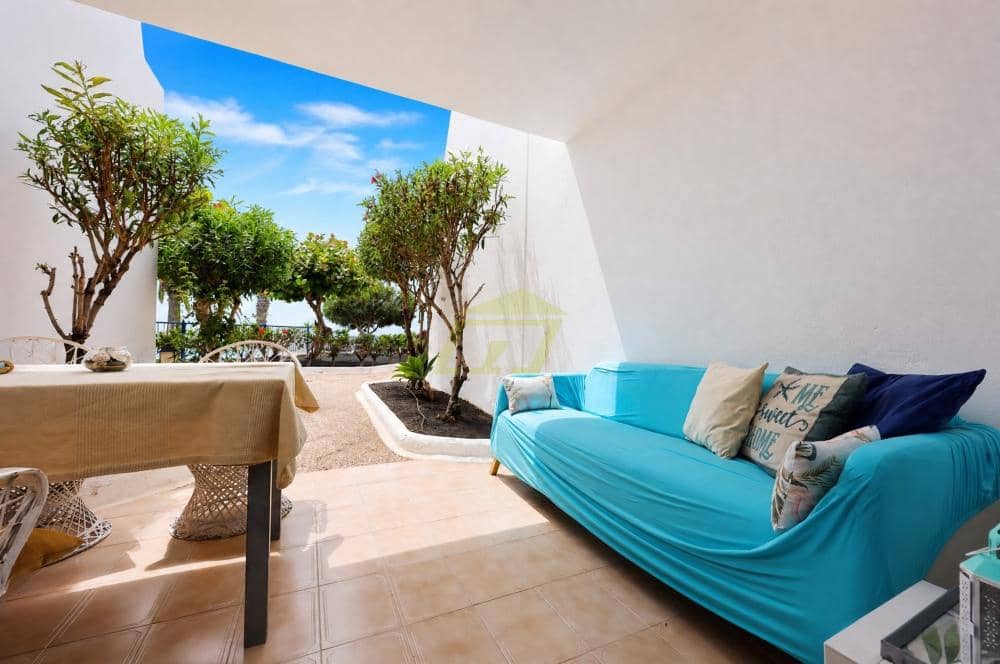1 soveværelse Lejlighed til salg i Puerto del Carmen med swimmingpool - € 230.000 (Ref: 10054603)