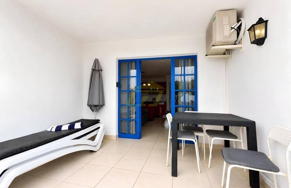 1 bedroom Apartment for sale in Puerto del Carmen with pool - € 235,000 (Ref: 10054604)