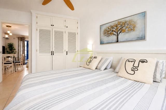 1 slaapkamer Appartement te koop in Puerto del Carmen, Tías met zwembad - € 235.000 (Ref: 10054604)