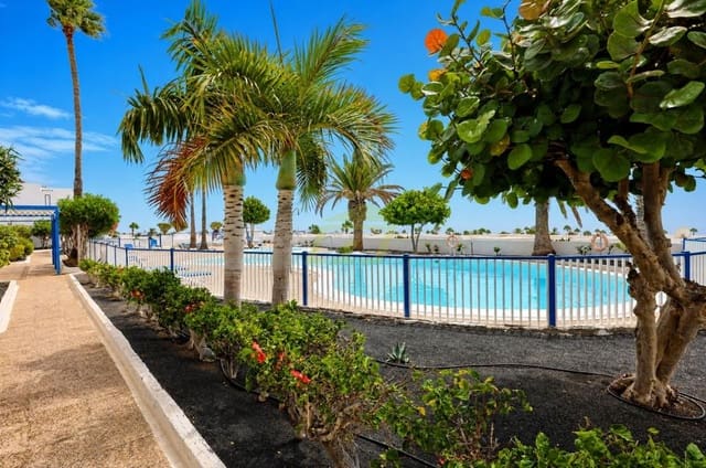 1 slaapkamer Appartement te koop in Puerto del Carmen, Tías met zwembad - € 235.000 (Ref: 10054604)