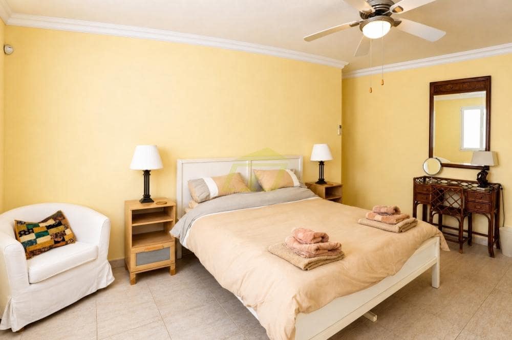 4 bedroom Villa for sale in Puerto Calero with pool garage - € 1,050,000 (Ref: 10061189)