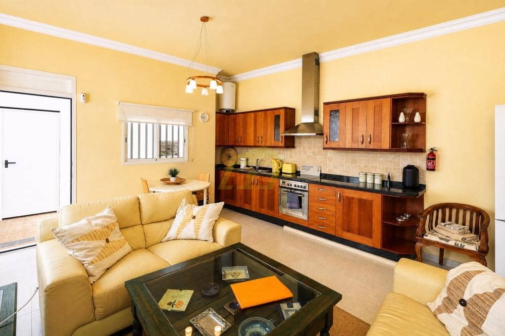 4 bedroom Villa for sale in Puerto Calero with pool garage - € 1,050,000 (Ref: 10061189)